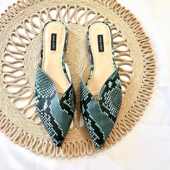 Nine West Blue Snakeskin Faux Leather Risha Mules Size 9 - Picture 1 of 7
